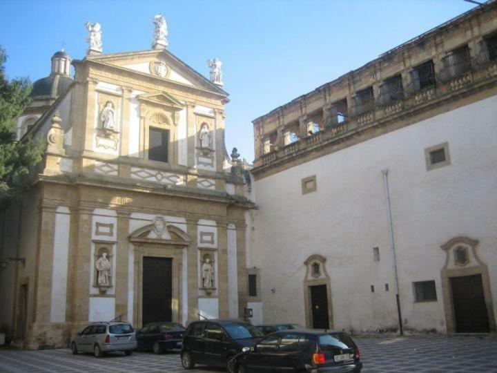 Case Vazzana - Cortile Sant'Agostino Mazara del Vallo Extérieur photo